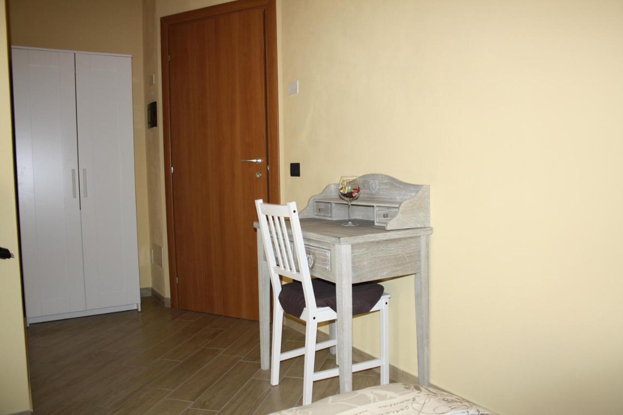 B & B La Casa Di Nuvola カントゥ エクステリア 写真